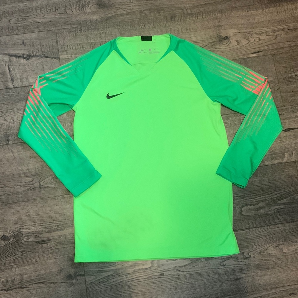 Nike long sleeve jersey